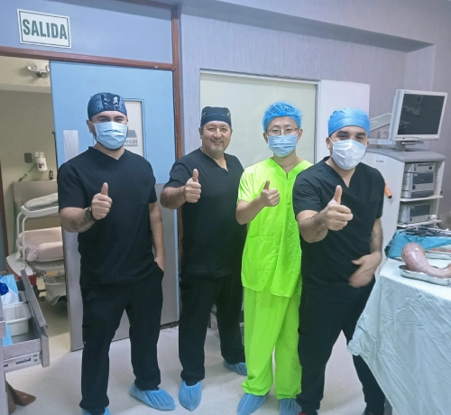 A successful sleeve gastrectomy in Peru using Miconvey endoscopic linear stapler A successful sleeve gastrectomy in Peru using Miconvey endoscopic linear stapler